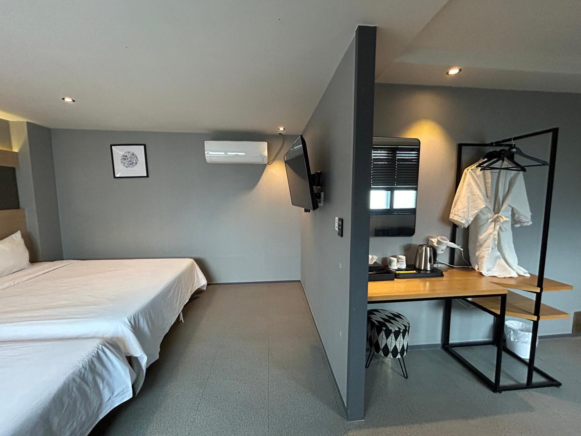Deluxe Motel กอเจ ภายนอก รูปภาพ