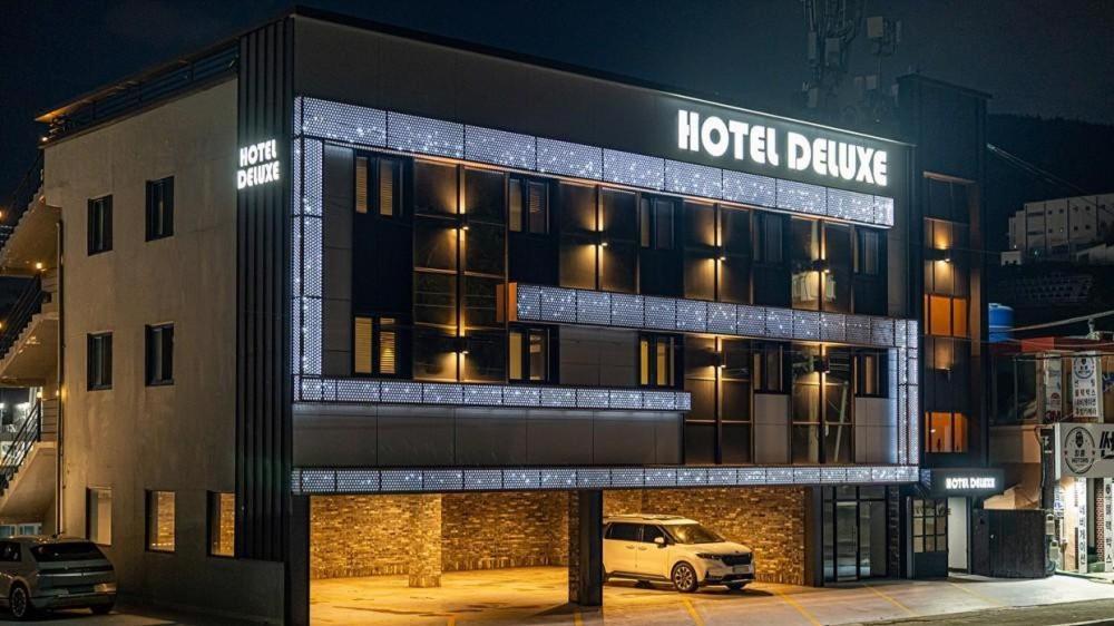 Deluxe Motel กอเจ ภายนอก รูปภาพ