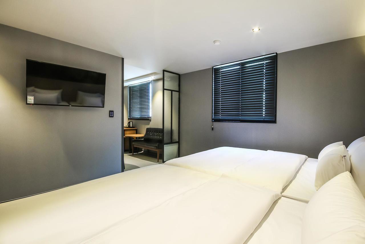 Deluxe Motel กอเจ ภายนอก รูปภาพ