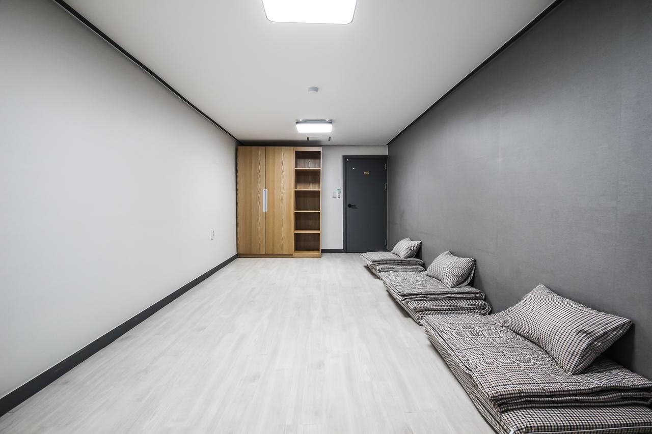 Deluxe Motel กอเจ ภายนอก รูปภาพ