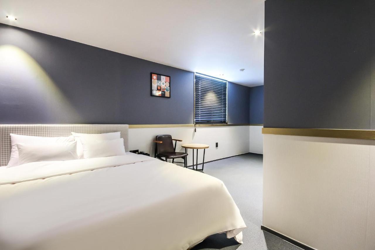 Deluxe Motel กอเจ ภายนอก รูปภาพ