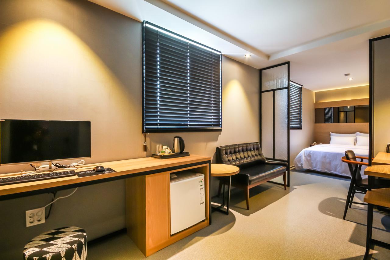 Deluxe Motel กอเจ ภายนอก รูปภาพ