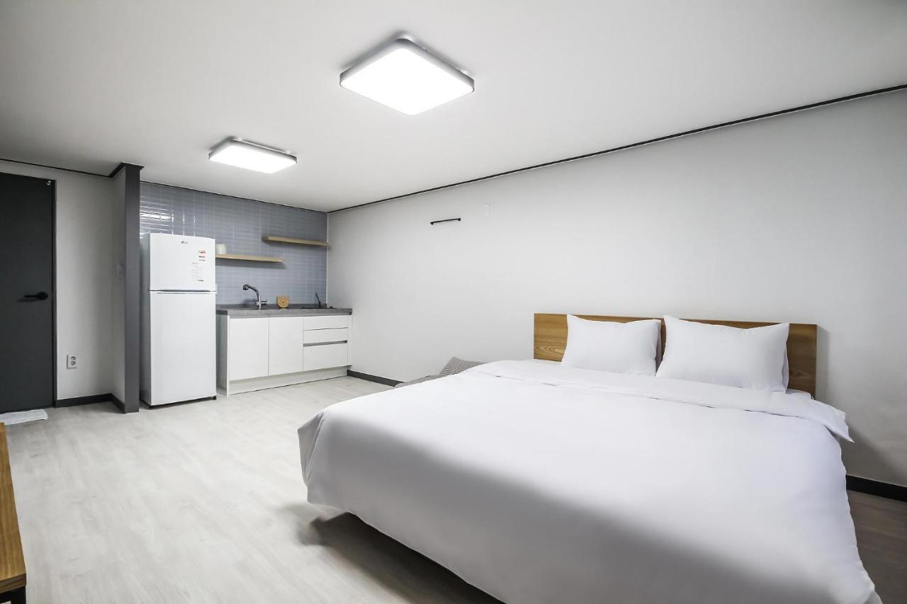 Deluxe Motel กอเจ ภายนอก รูปภาพ