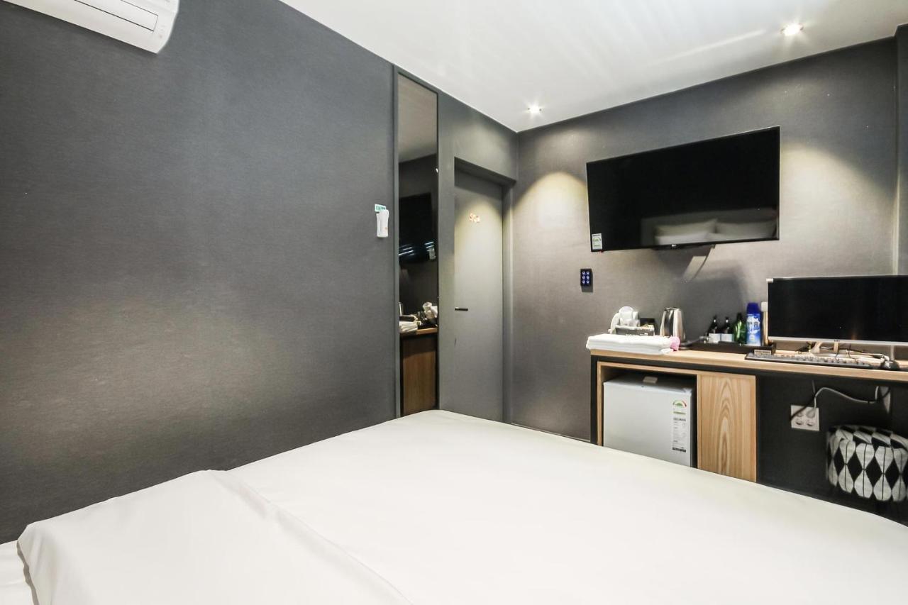 Deluxe Motel กอเจ ภายนอก รูปภาพ