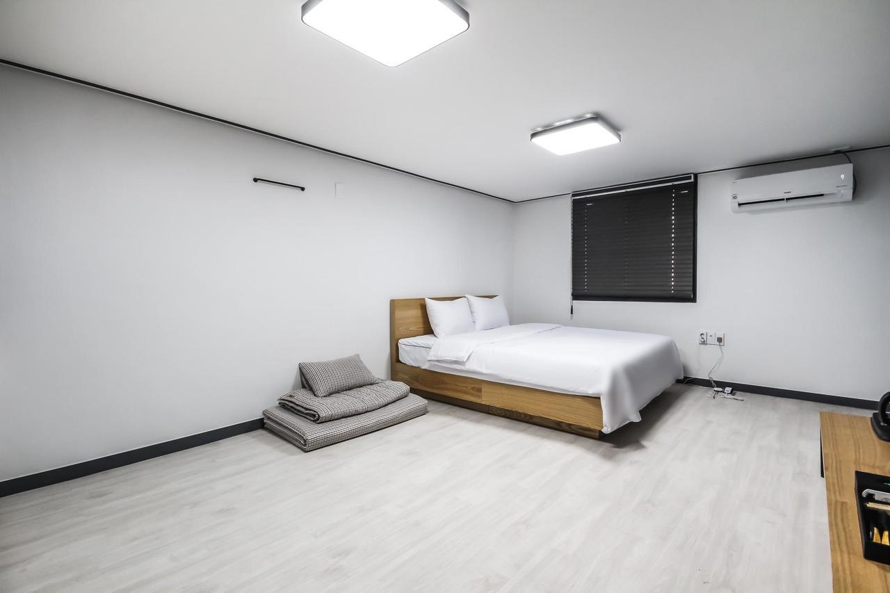 Deluxe Motel กอเจ ภายนอก รูปภาพ