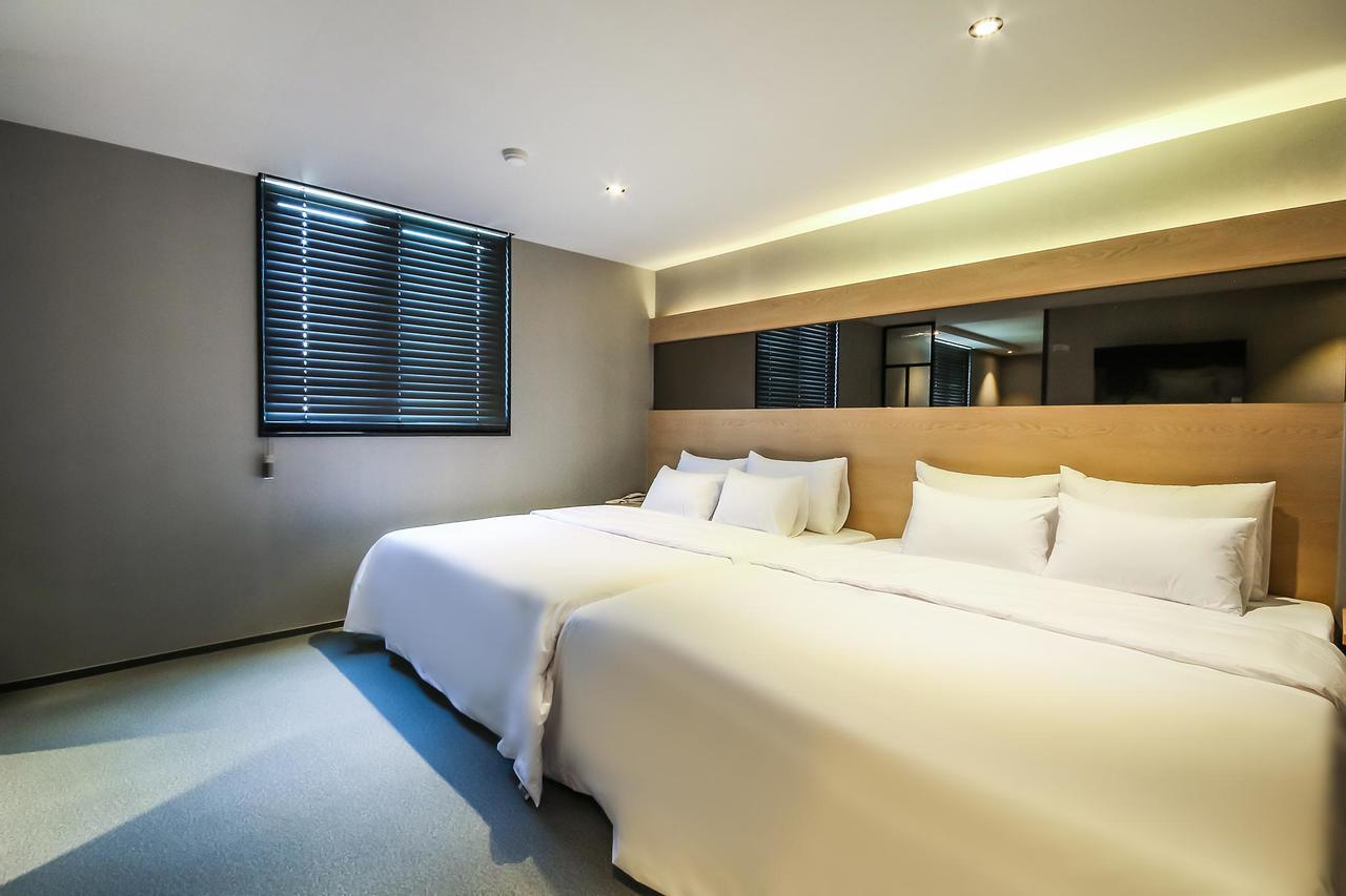 Deluxe Motel กอเจ ภายนอก รูปภาพ
